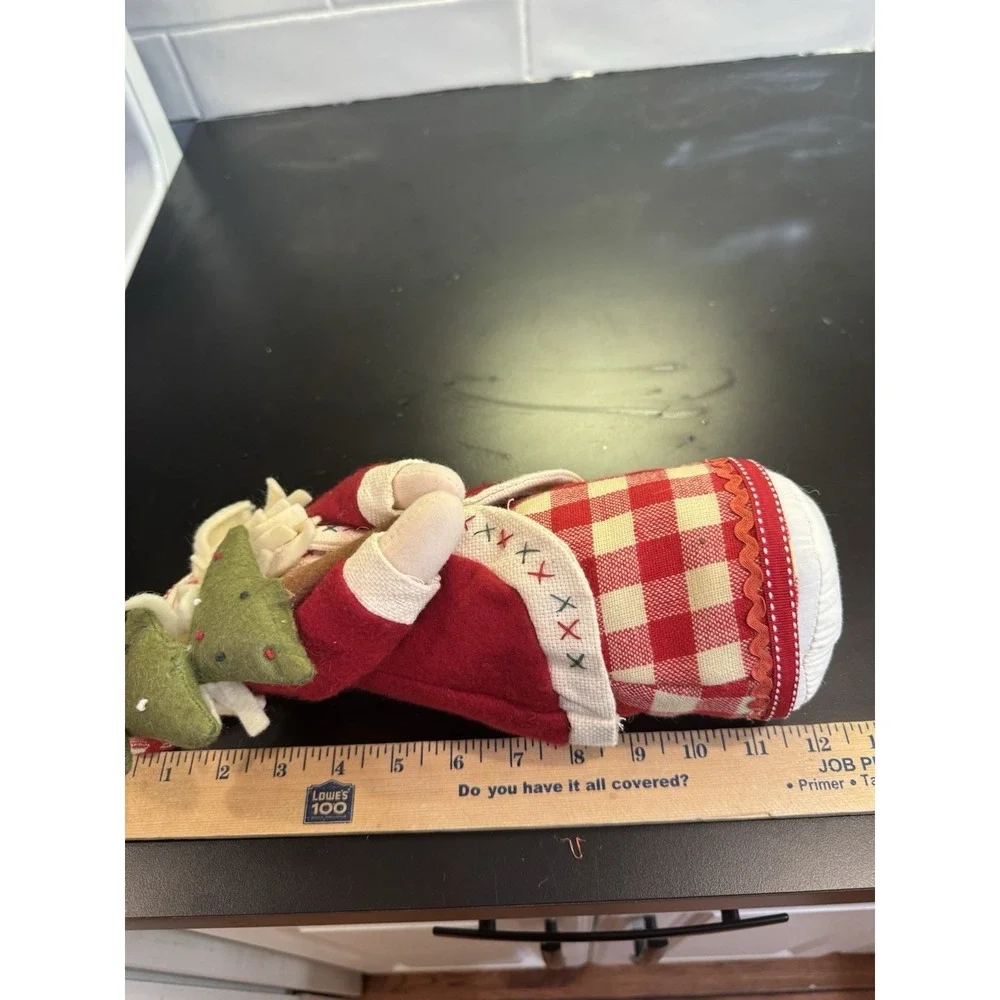 The Unbranded Brand felt santa